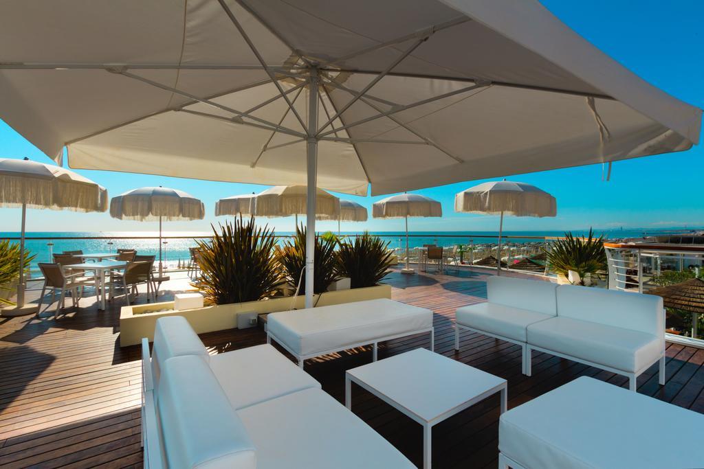 Hotel Byron Milano Marittima Buitenkant foto